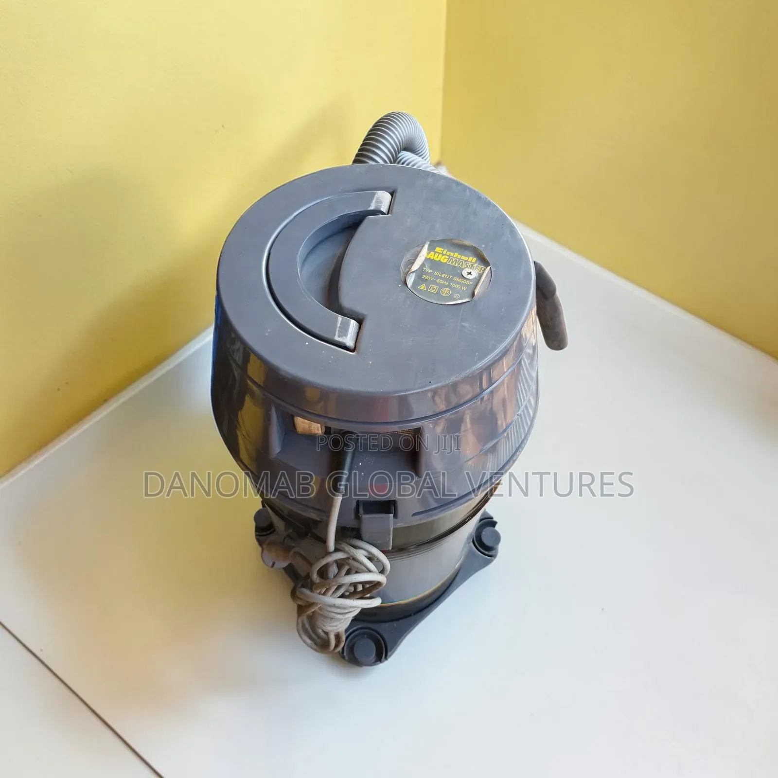 Einhel Silent-SaugMaster Professional Wet and Dry Vacuum Cleaner