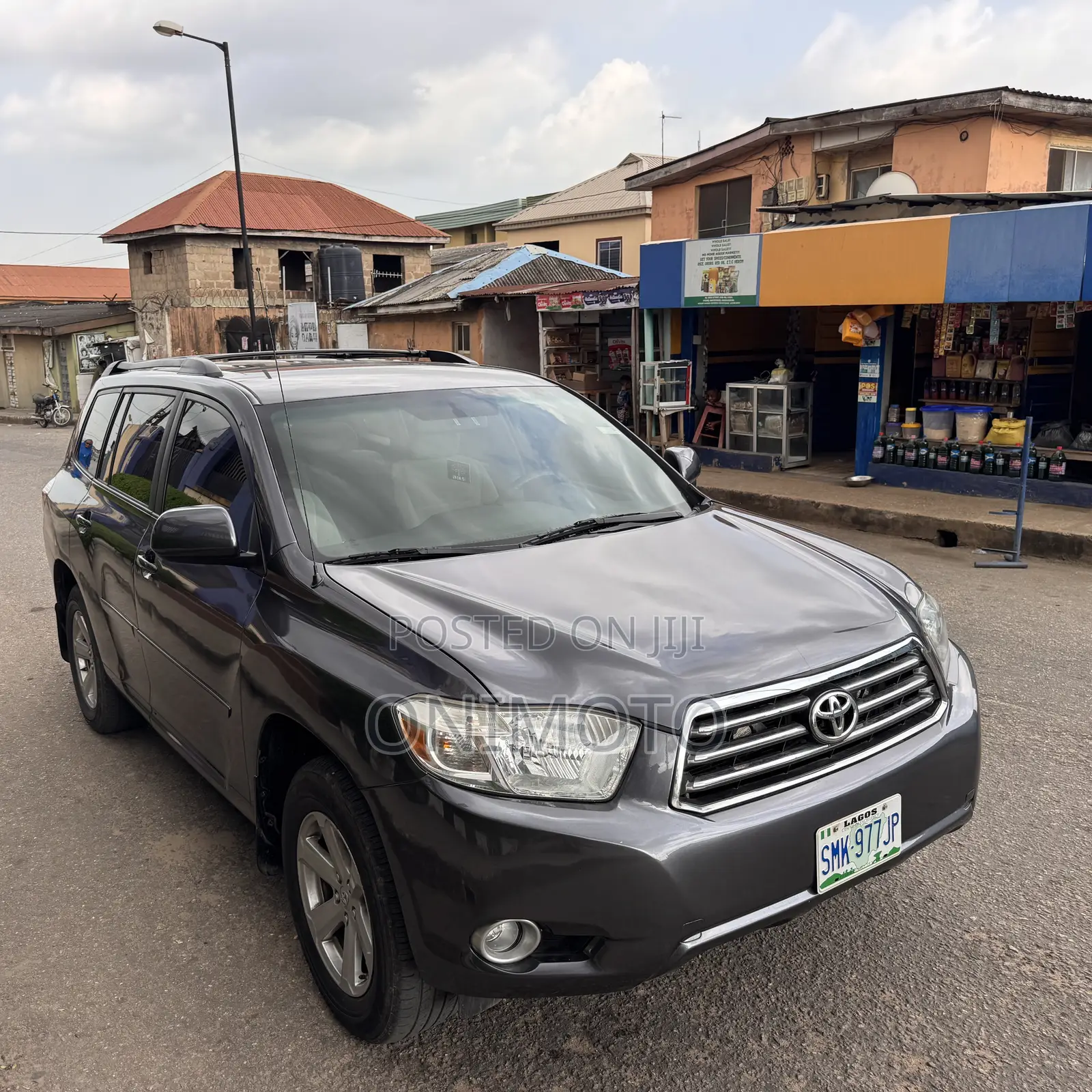 Toyota Highlander Base 2010 Gray