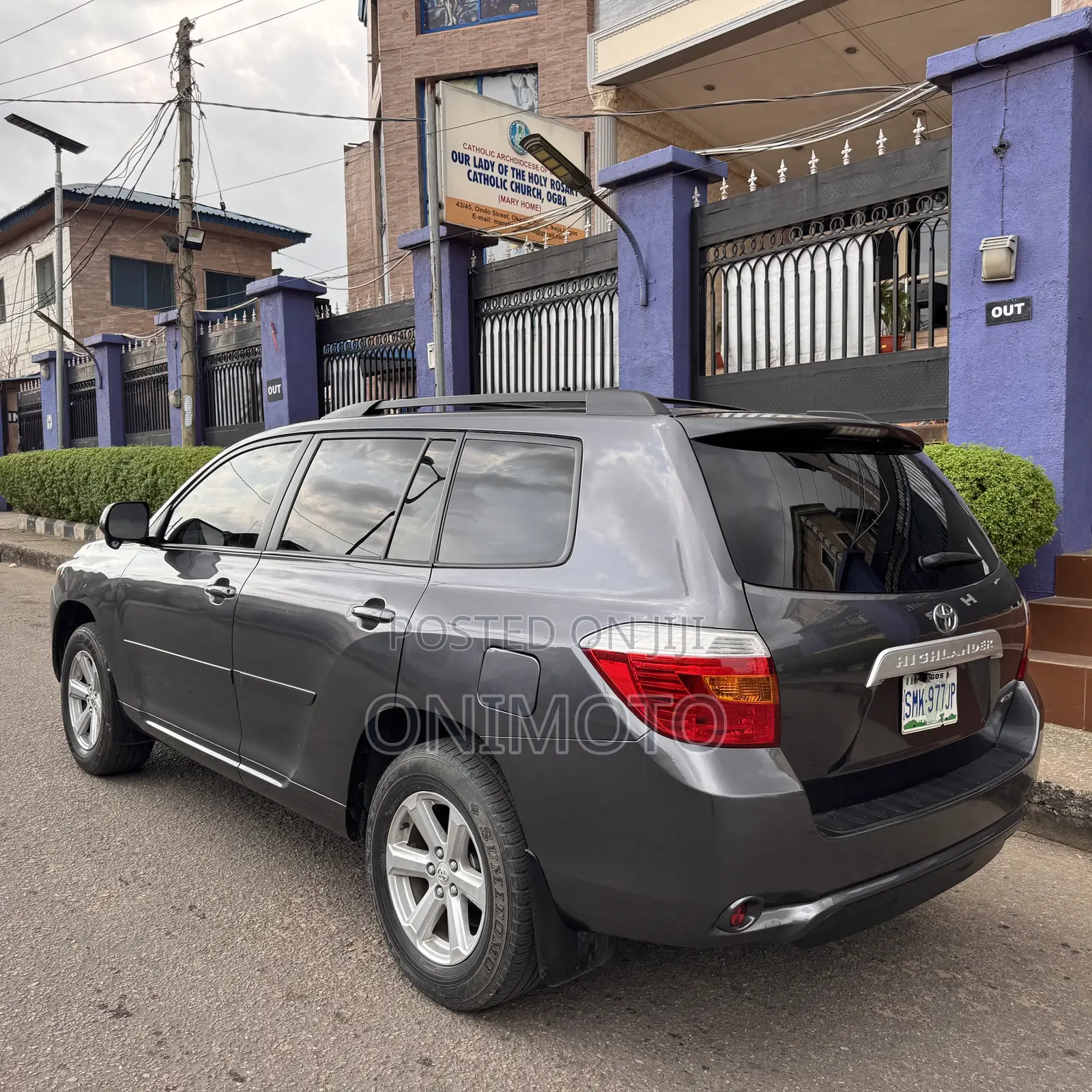 Toyota Highlander Base 2010 Gray