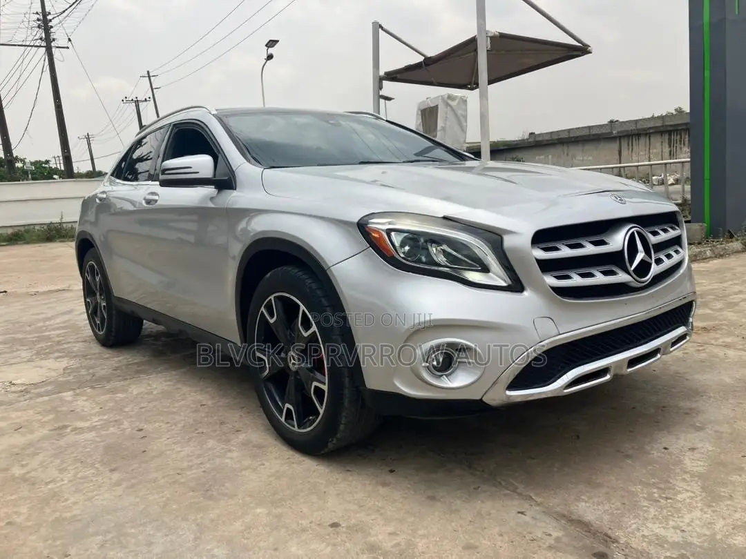 Mercedes-Benz GLA 250 2018 Silver