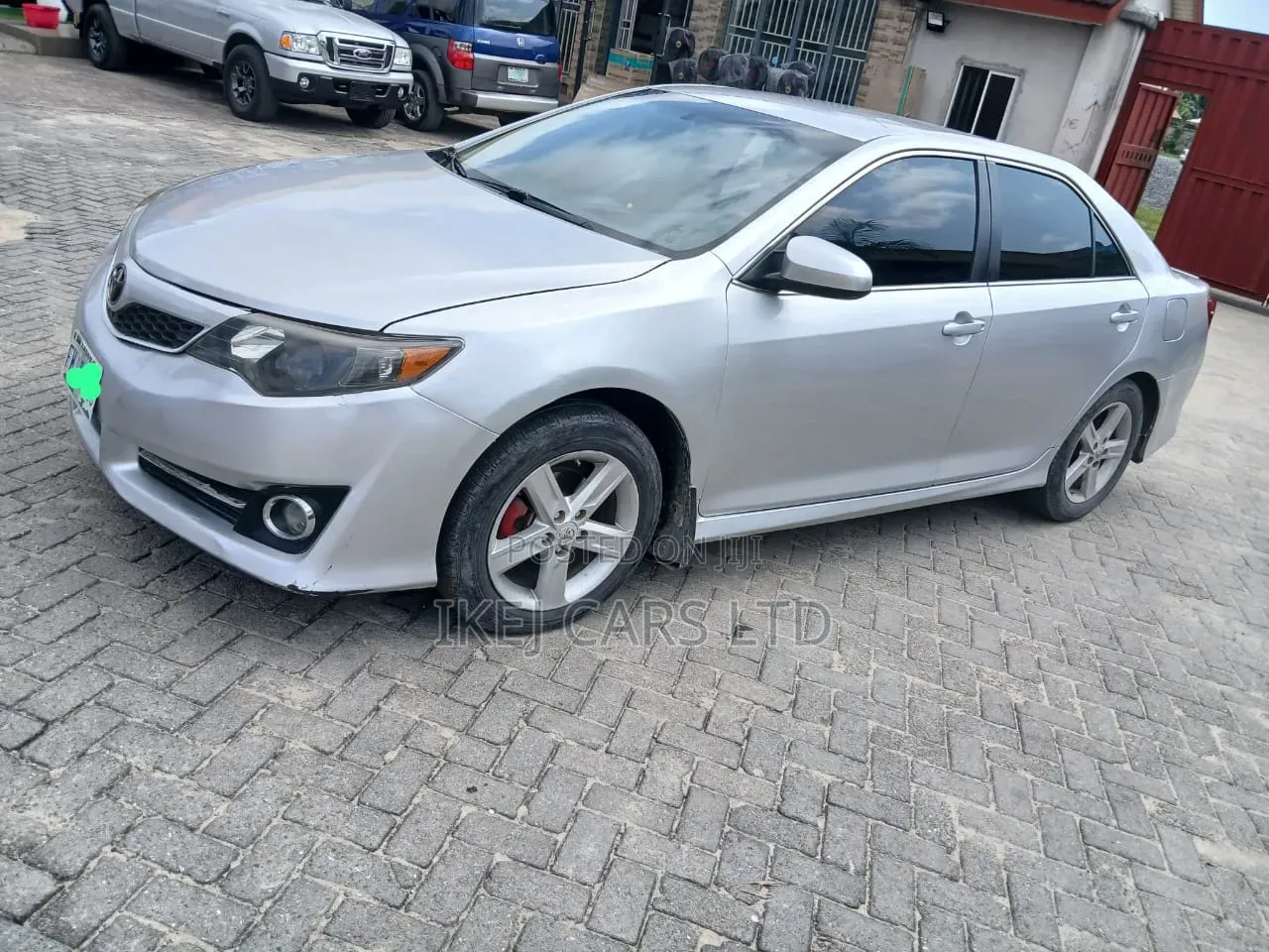 Toyota Camry 2013 Silver