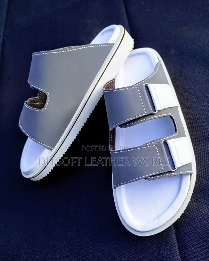 Men's Grey & White Casual Pam Slippers With Straps