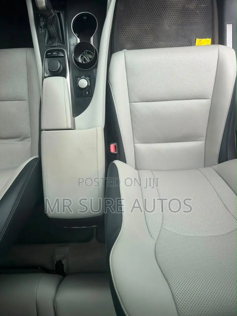 Lexus RX 350 AWD 2019 Gold