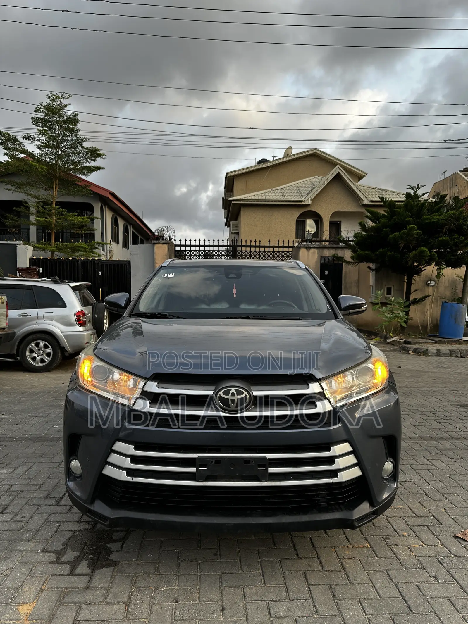 Toyota Highlander 2018 Blue