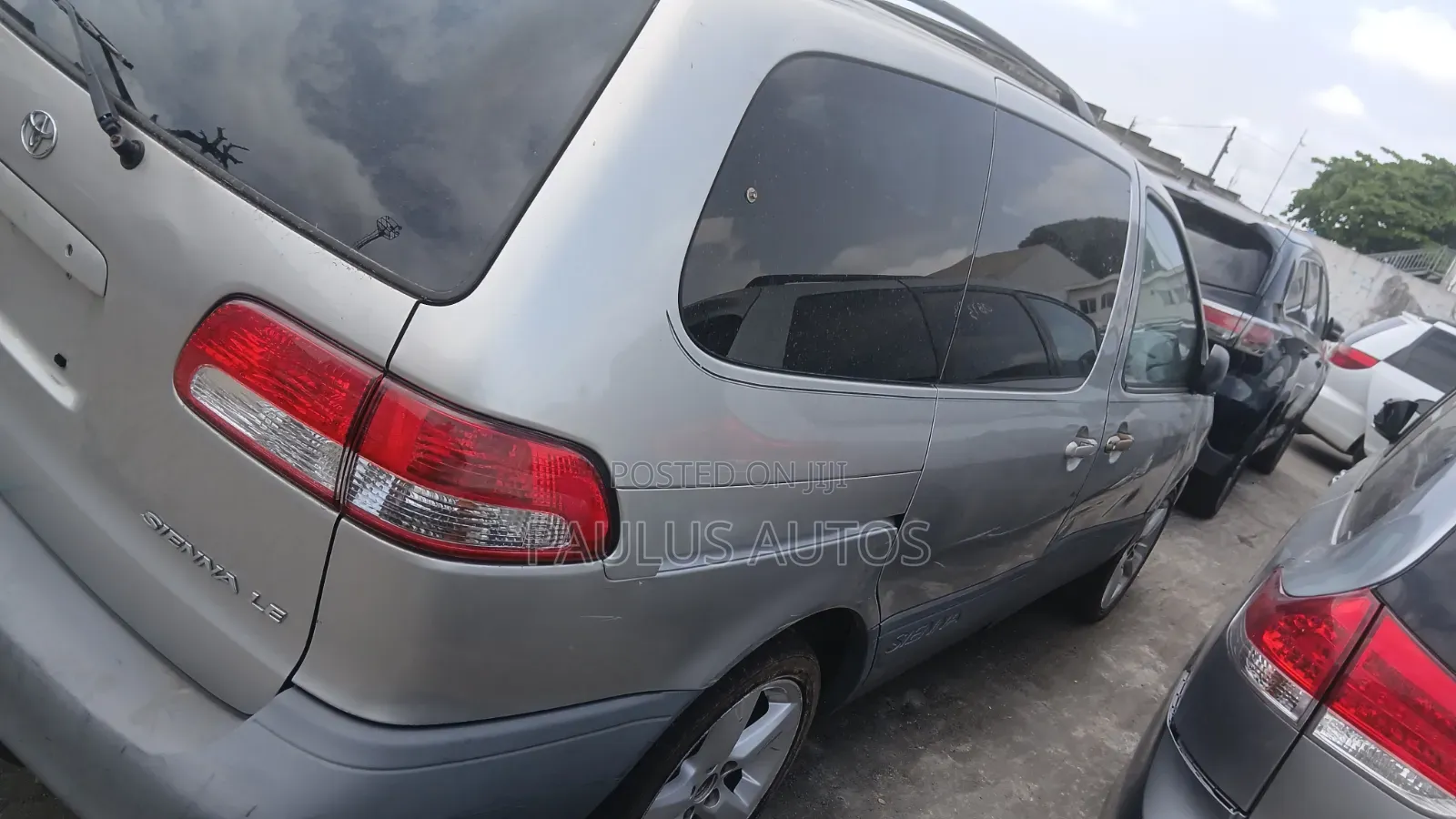 Toyota Sienna 2001 Gold