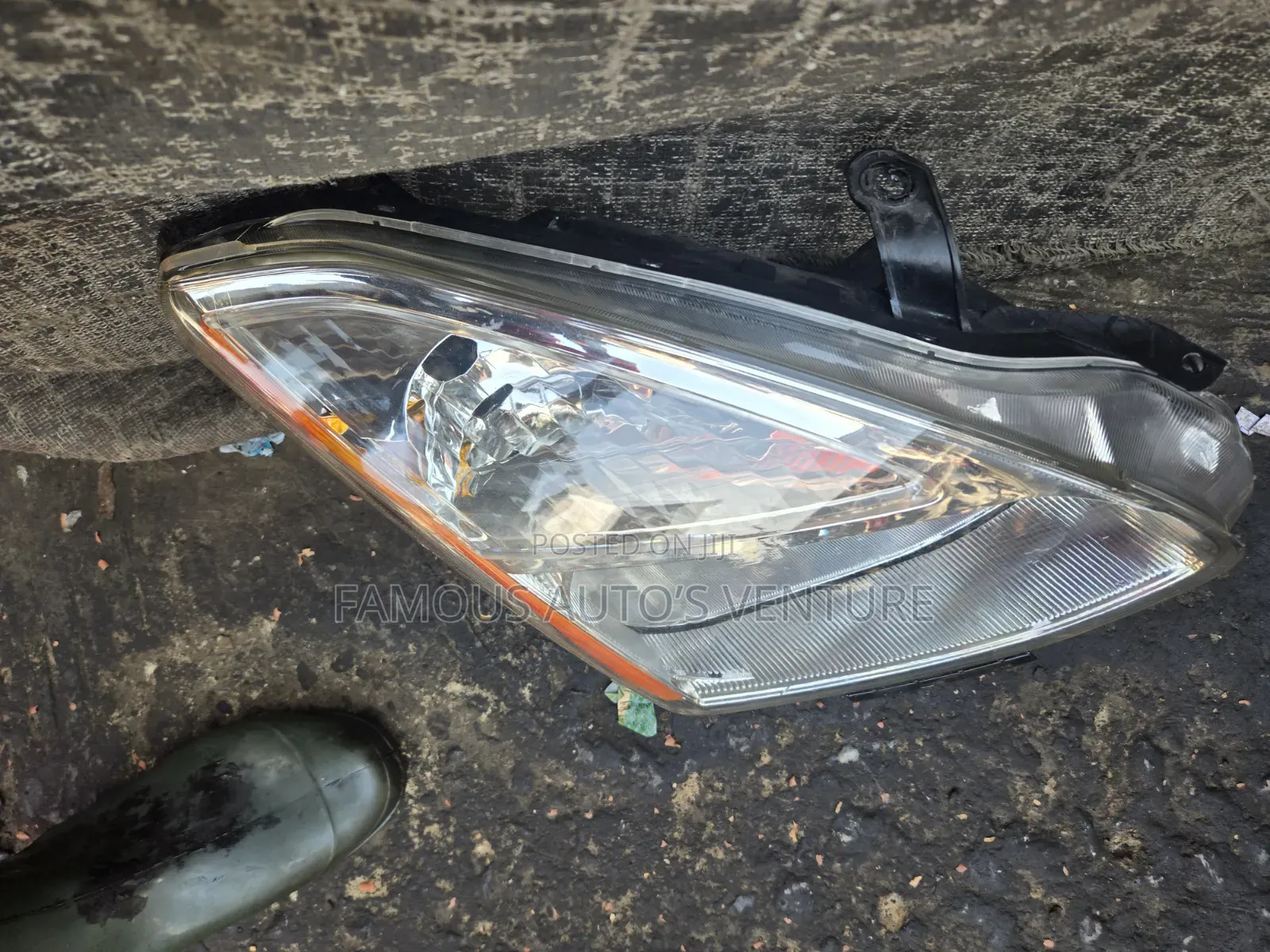 Headlight Nissan Rogue 2008