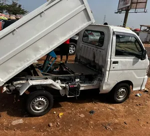 Daihatsu Hijet Mini Truck 2010 White