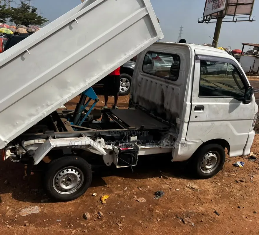 Daihatsu Hijet Mini Truck 2010 White