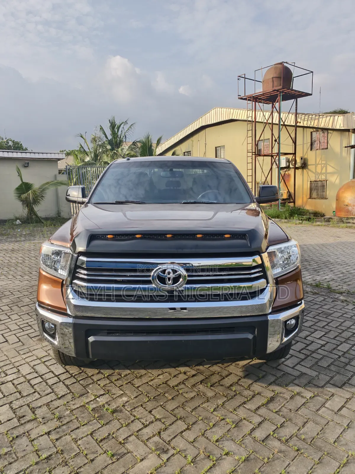 Toyota Tundra 2014 Brown