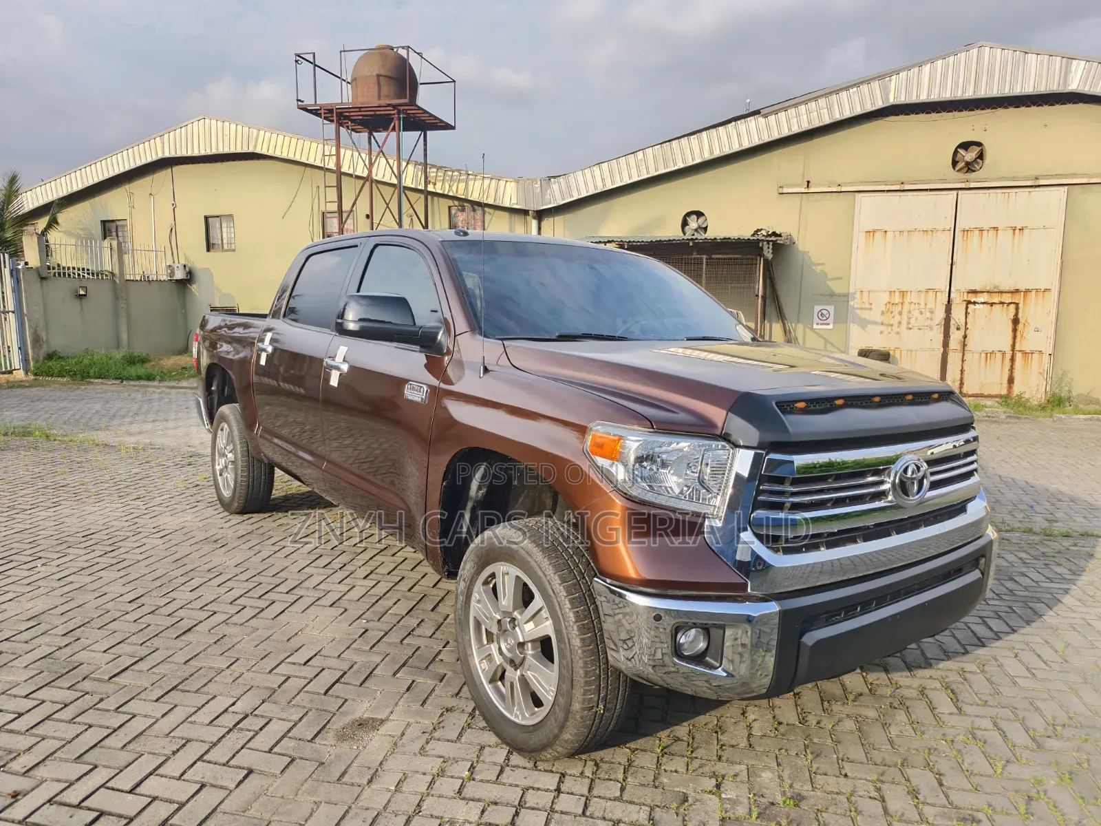 Toyota Tundra 2014 Brown