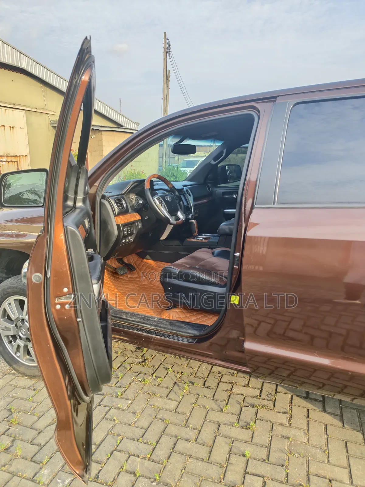 Toyota Tundra 2014 Brown