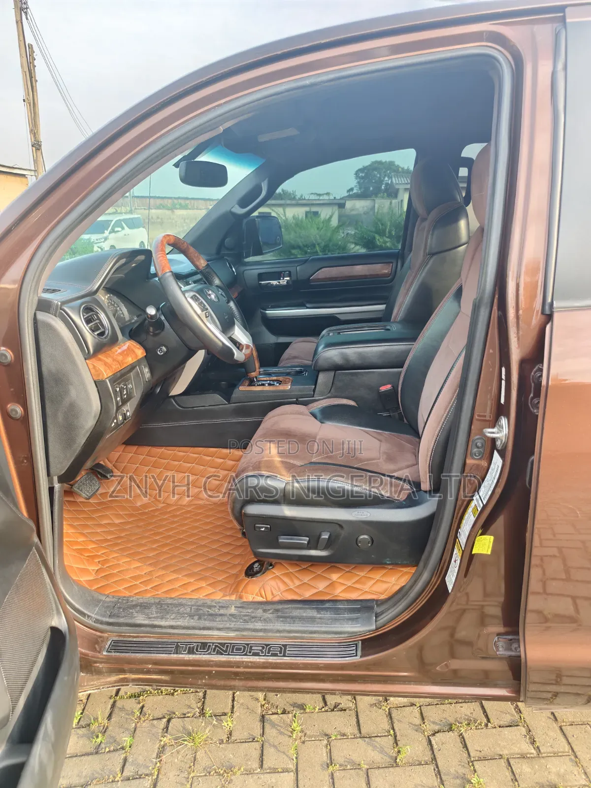 Toyota Tundra 2014 Brown