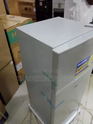 Skyrun BCD-108J Fridge for Convenient Food Storage