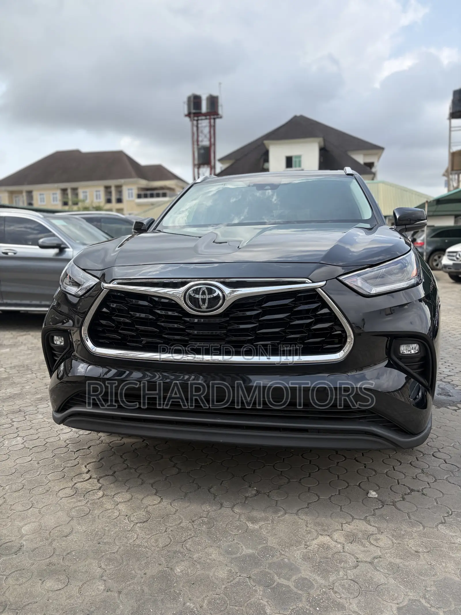 Toyota Highlander XLE FWD 2023 Blue