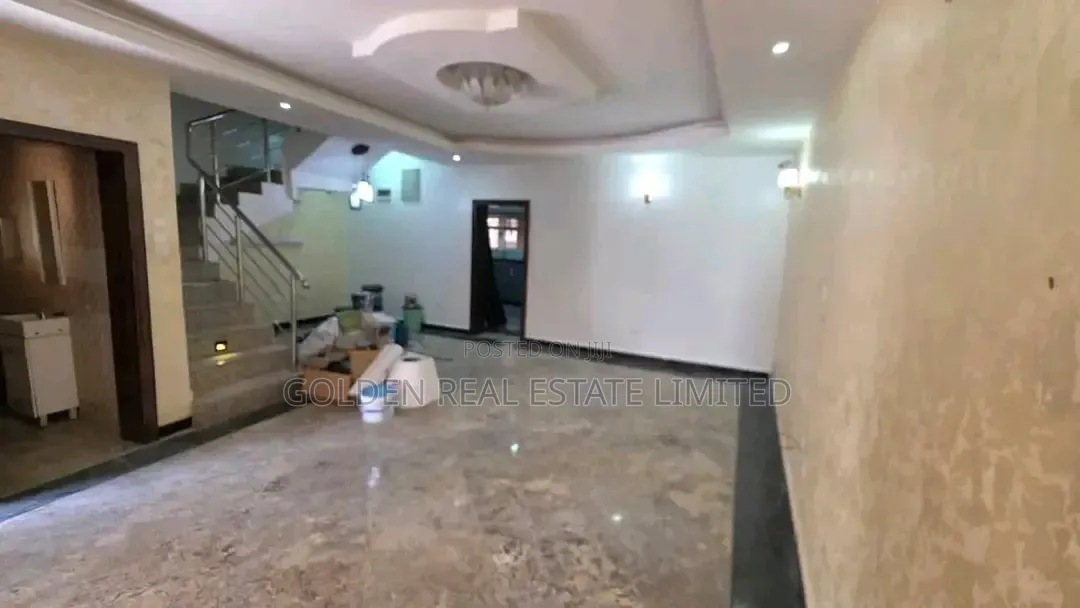 5bdrm Duplex in Guzape District for rent
