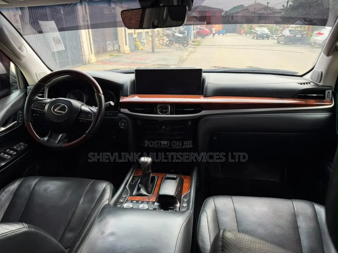 Lexus LX 570 AWD 2019 Black