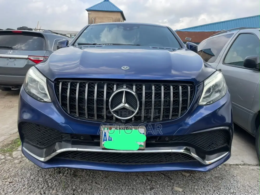 Mercedes-Benz GLE-Class 2019 Blue