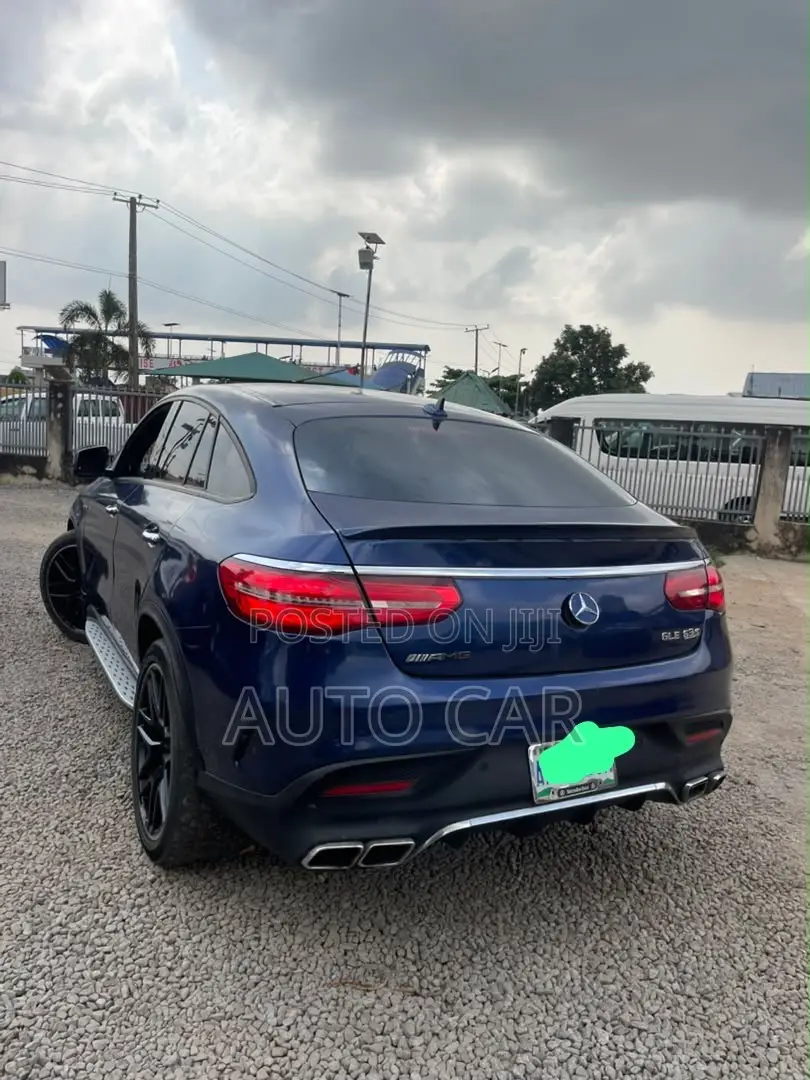 Mercedes-Benz GLE-Class 2019 Blue