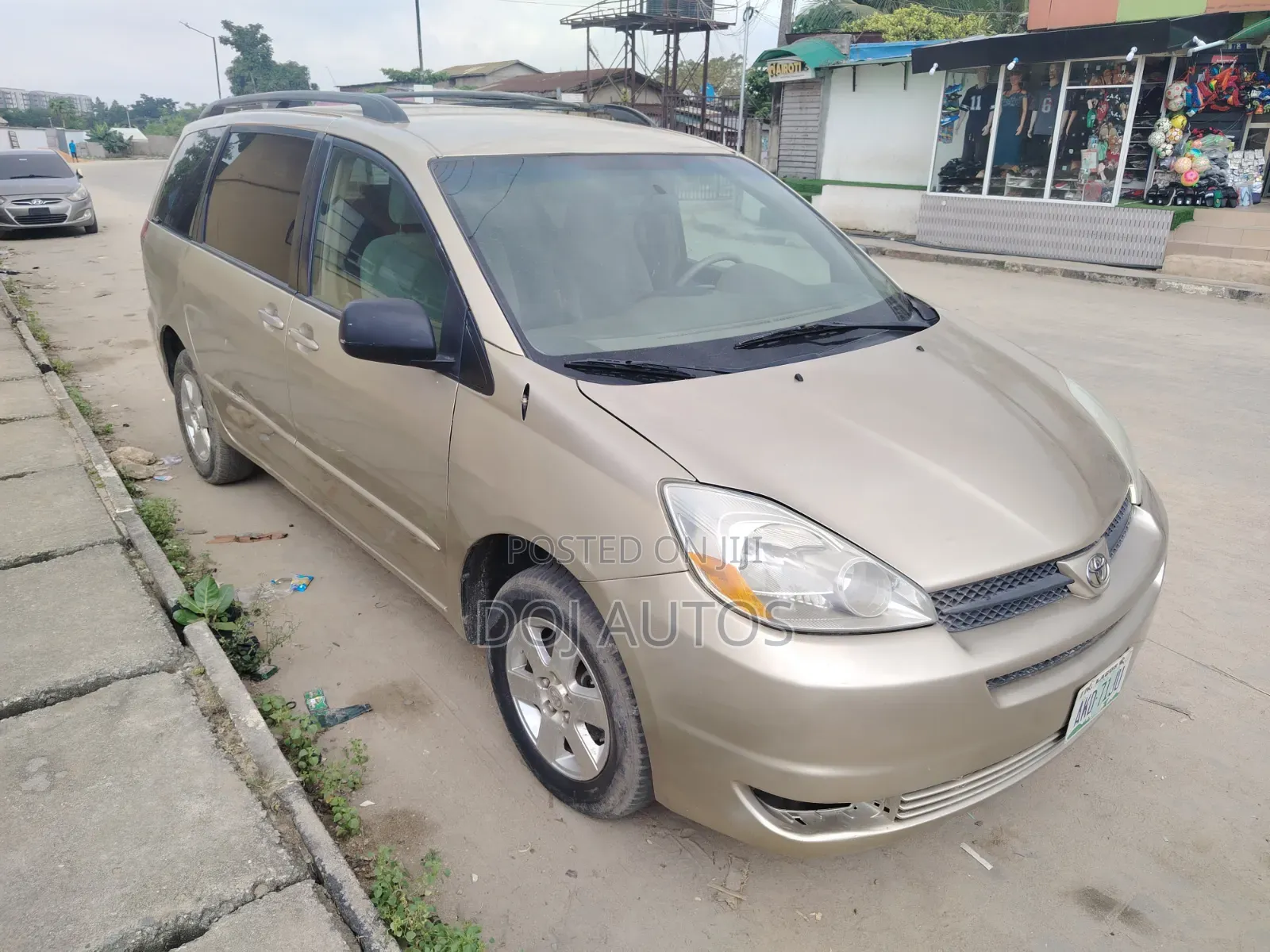 Toyota Sienna 2005 Gold