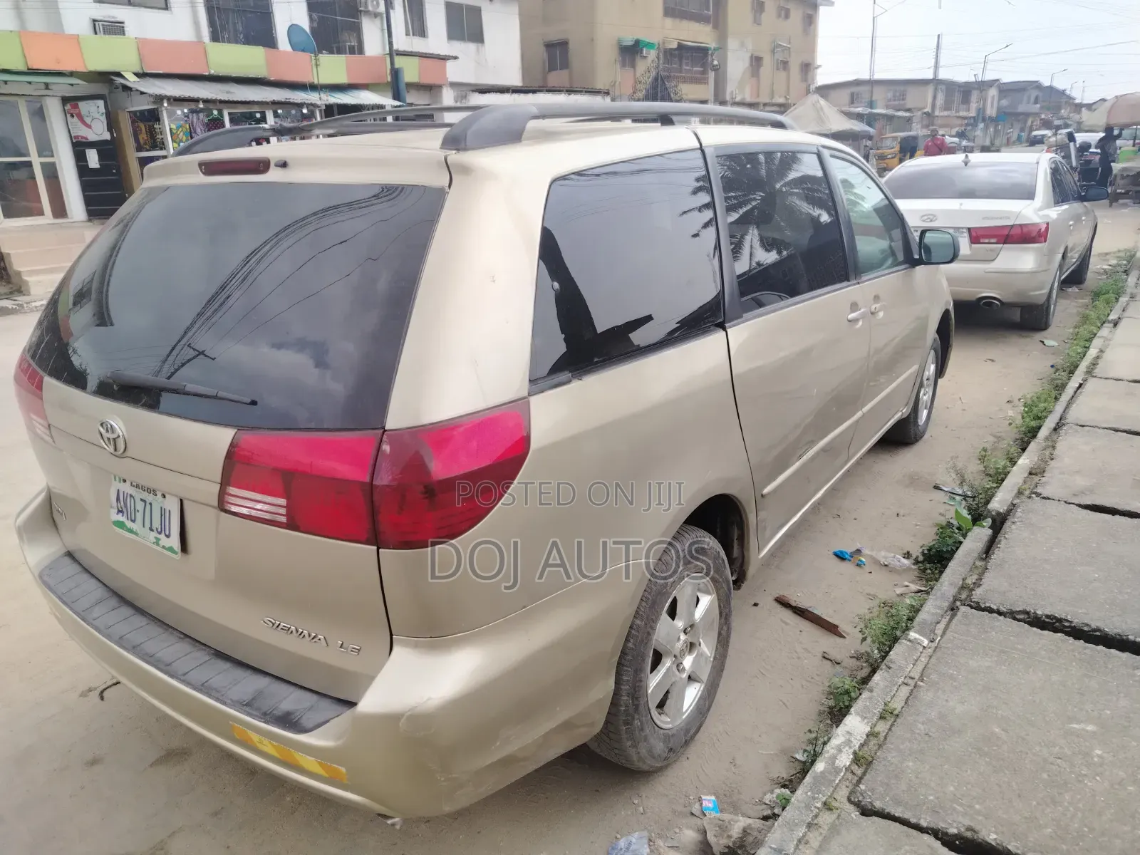 Toyota Sienna 2005 Gold