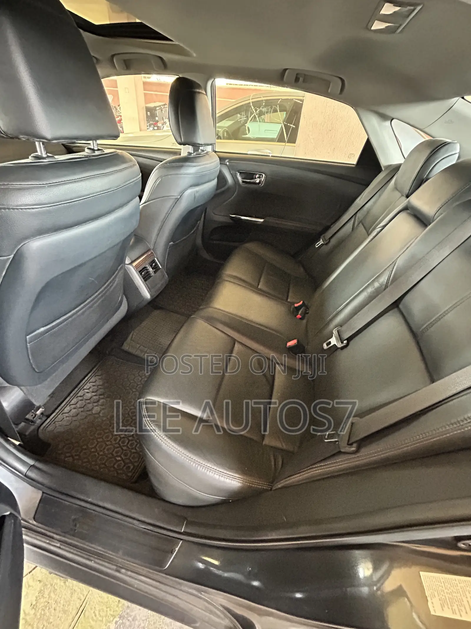 Toyota Avalon XLE Premium Sedan FWD (3.5L 6cyl 6A) 2013 Gray