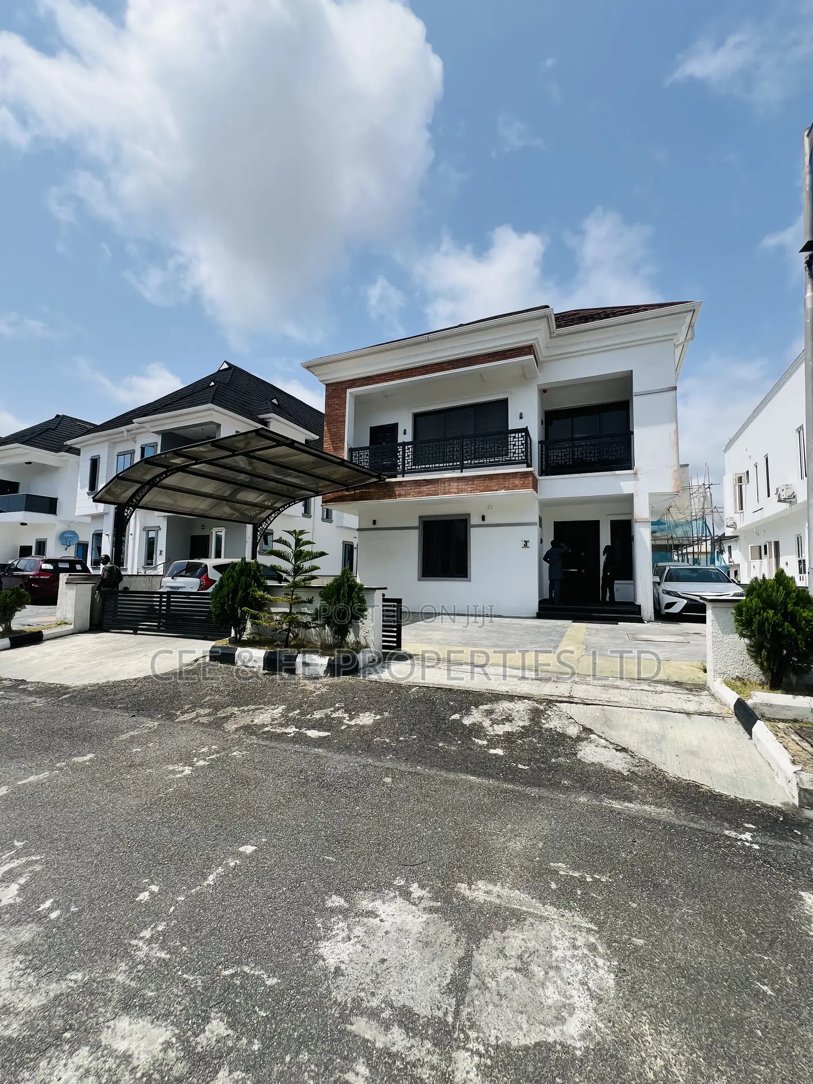 4bdrm Duplex in Sapphire Garden, Awoyaya for sale