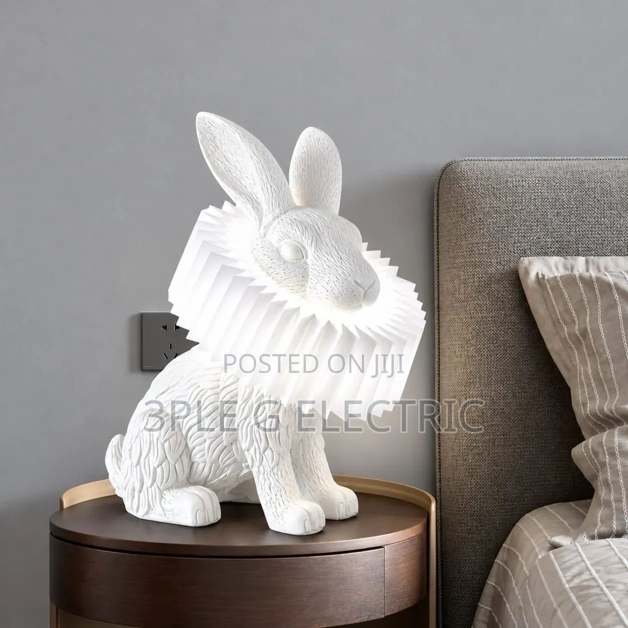 White Body Indoor Rabbit Table Lamp 01