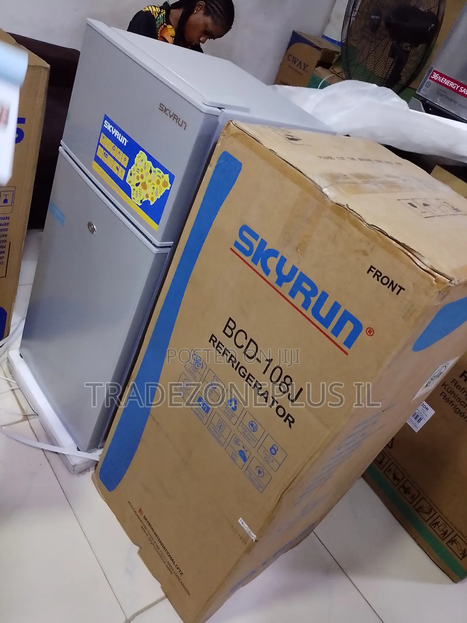Skyrun 108L Refrigerator for a Tidy and Organized Kitchen