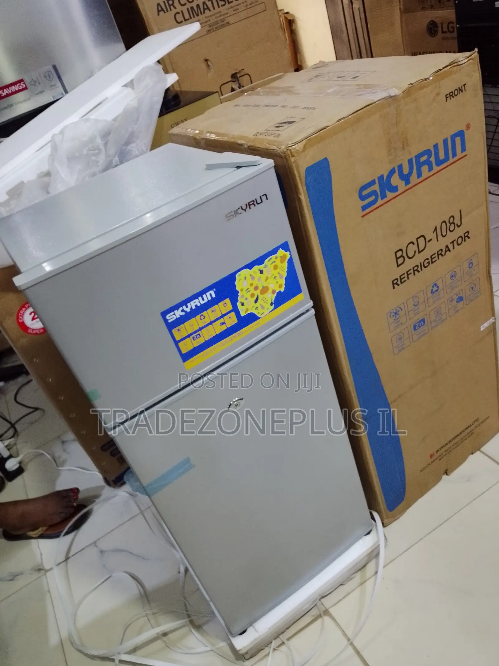 Skyrun BCD-108J Refrigerator for Simple Food Storage