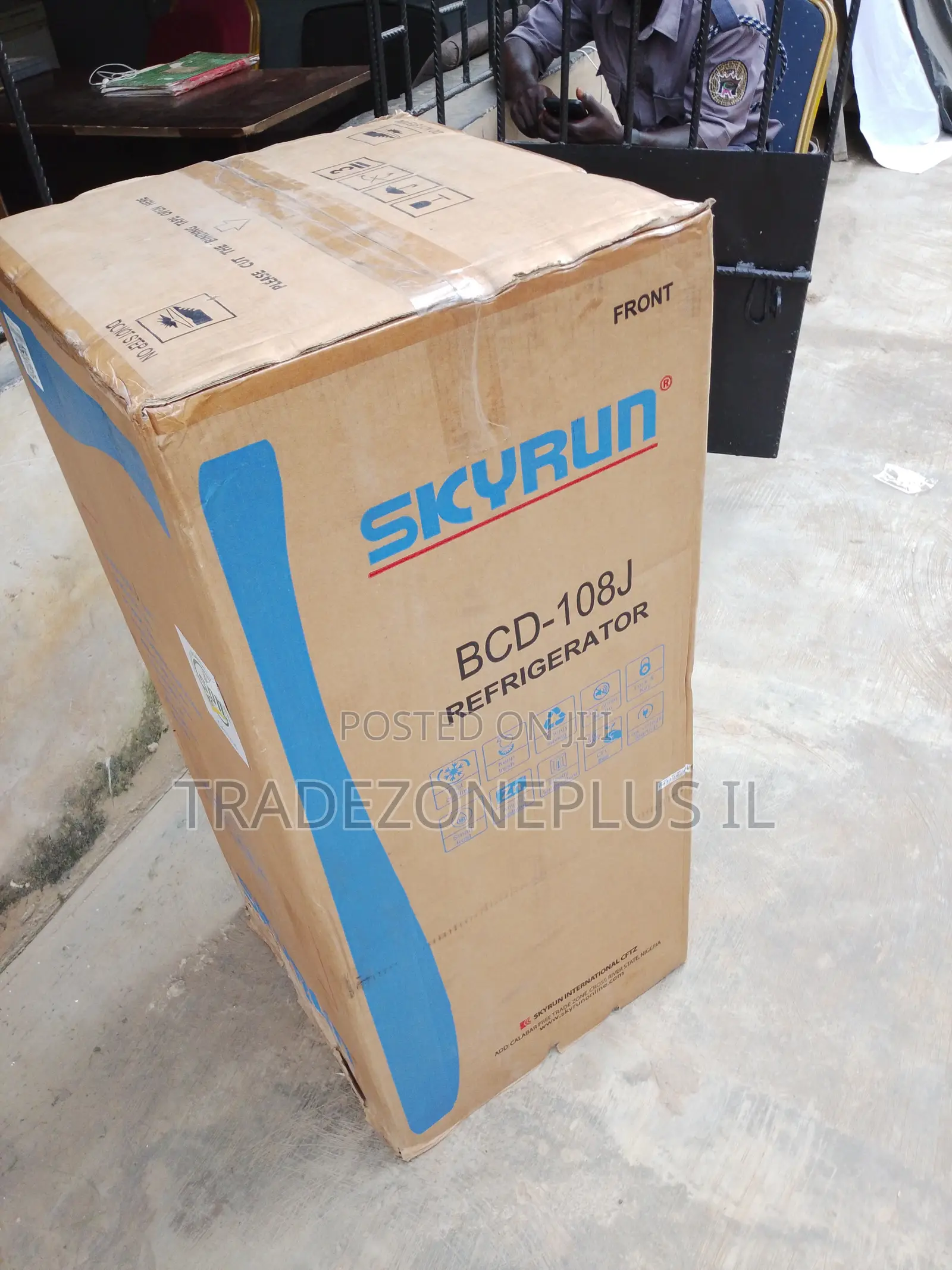 Skyrun BCD-108J Refrigerator for Simple Food Storage