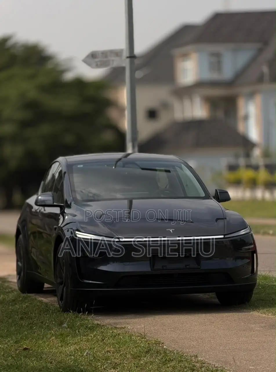 New Tesla Model Y 2025 Black