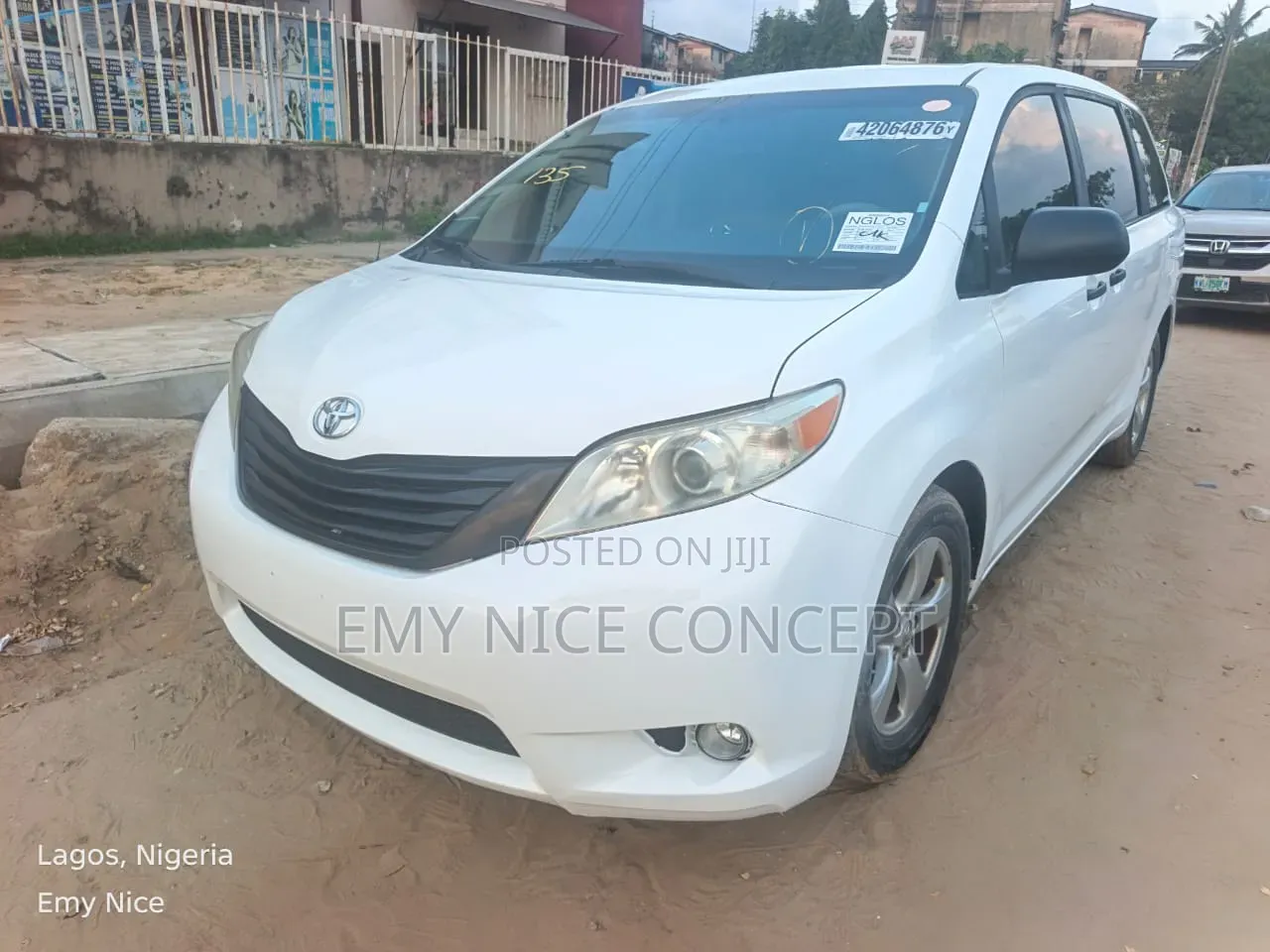 Toyota Sienna L 7-Passenger 4dr Minivan (3.5L 6cyl 6A) 2014 White