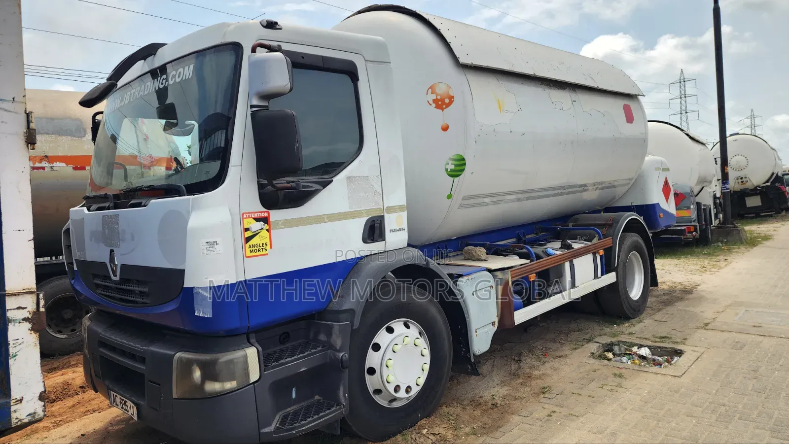 LPG Gas Tanker Truck 11 Tons
