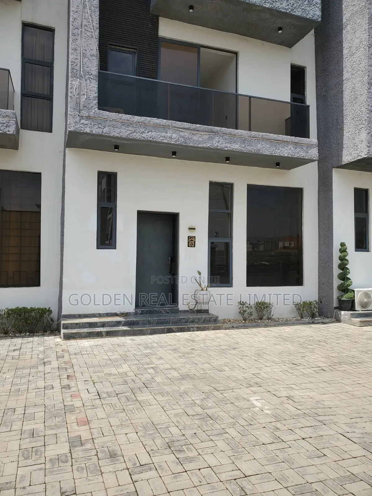 4bdrm Duplex in Jahi for sale