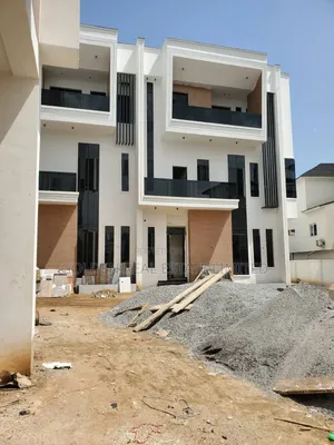 5bdrm Duplex in Jahi for sale