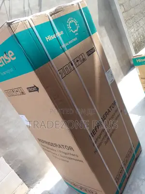 Hisense Four-Door Inverter Refrigerator for Family Homes