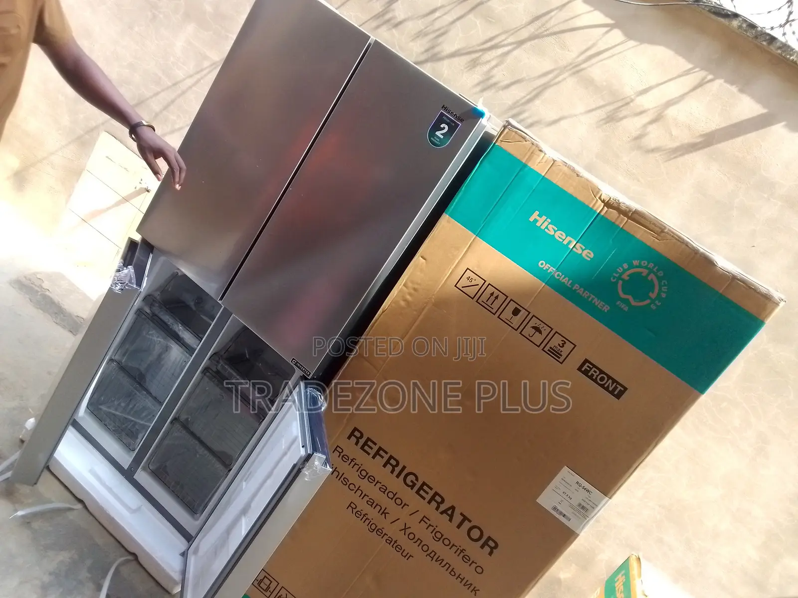 Hisense Four-Door Inverter Refrigerator for Family Homes