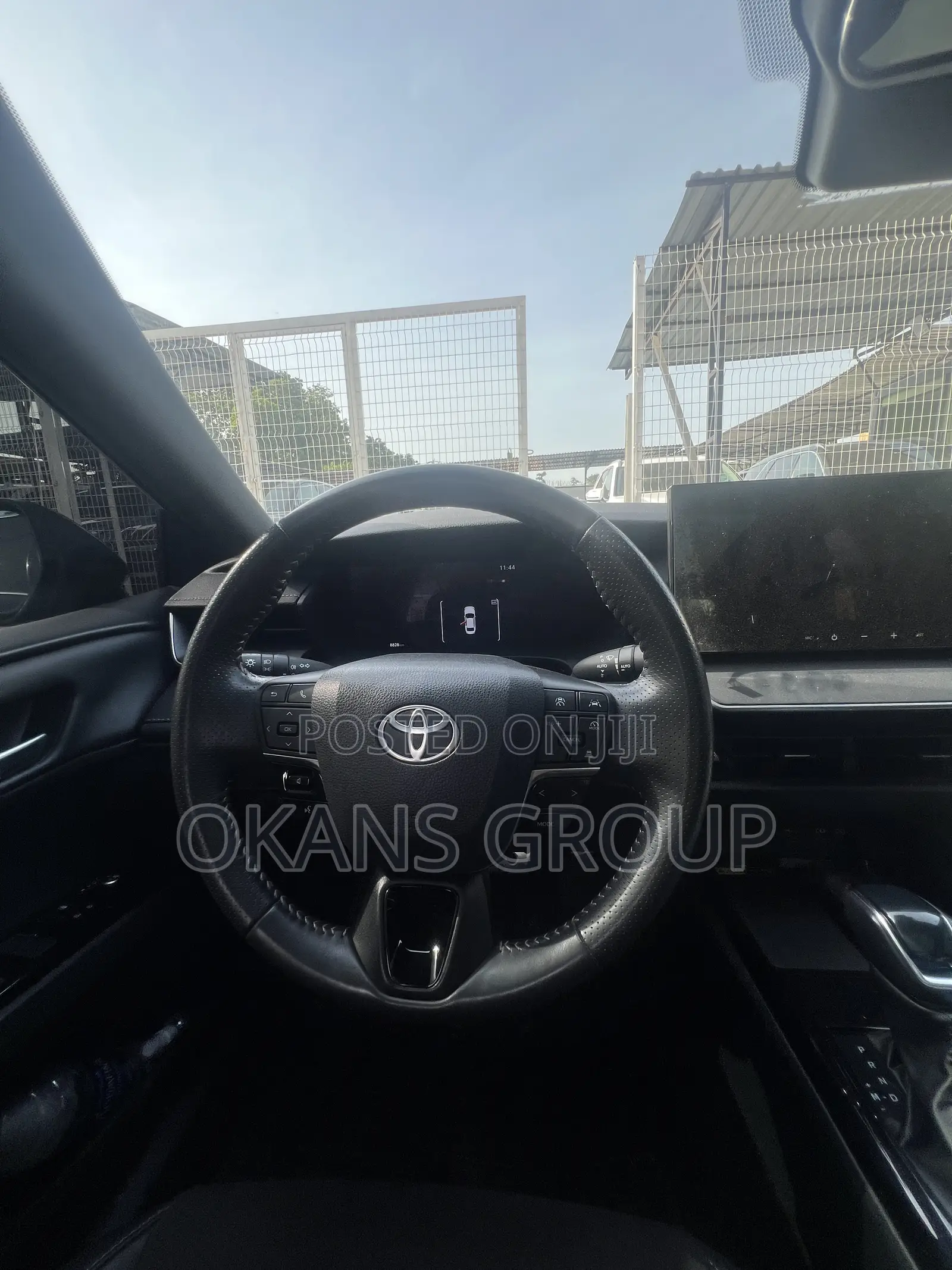 Toyota Camry SE 2025 Black