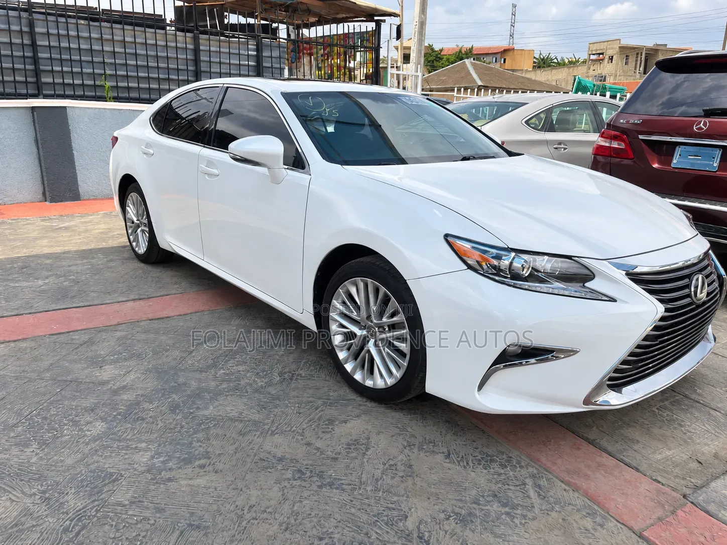 Lexus ES 2015 White