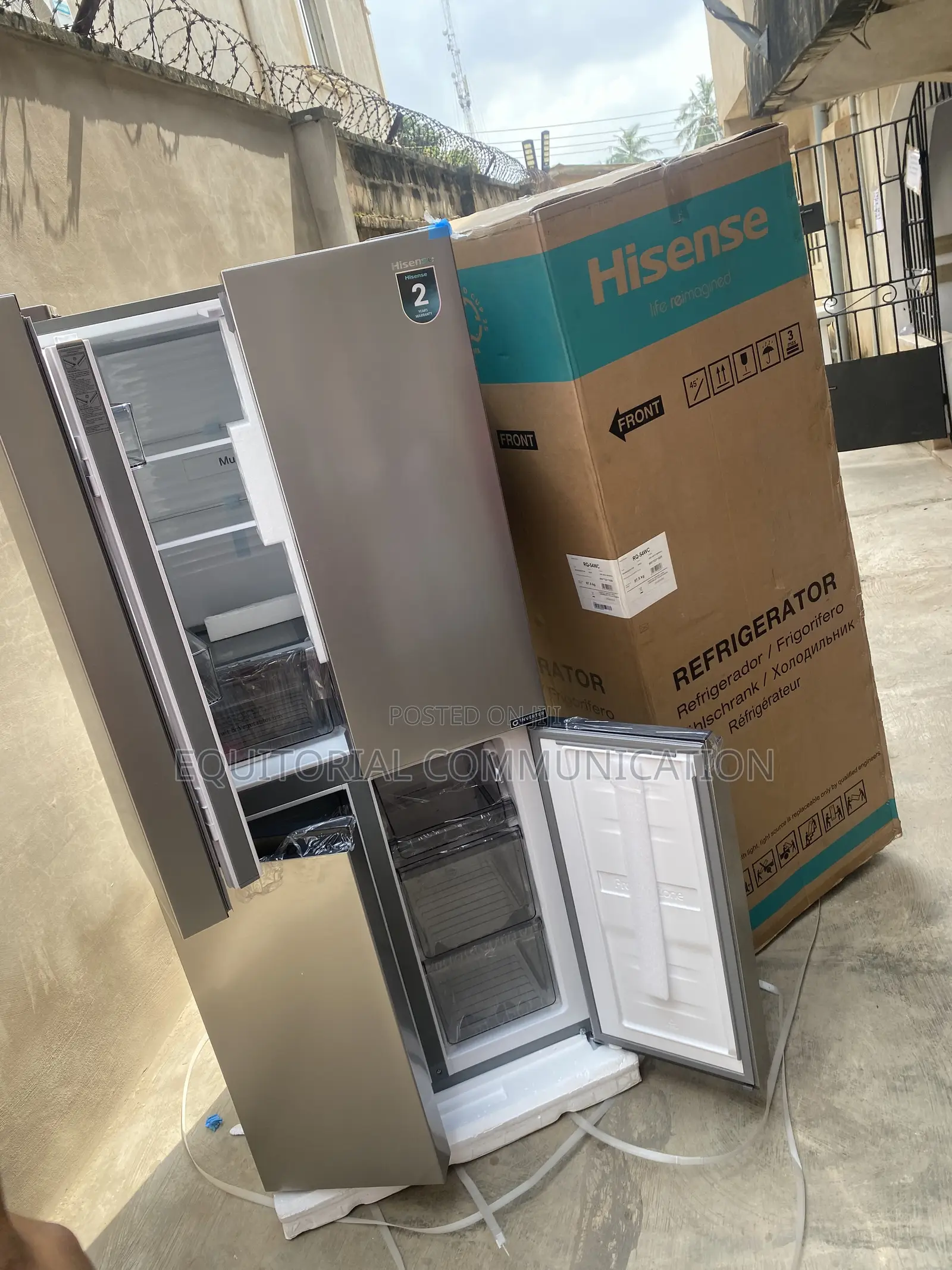Hisense RQ-54WC Four-Door Side-by-Side Inverter Fridge, 392L