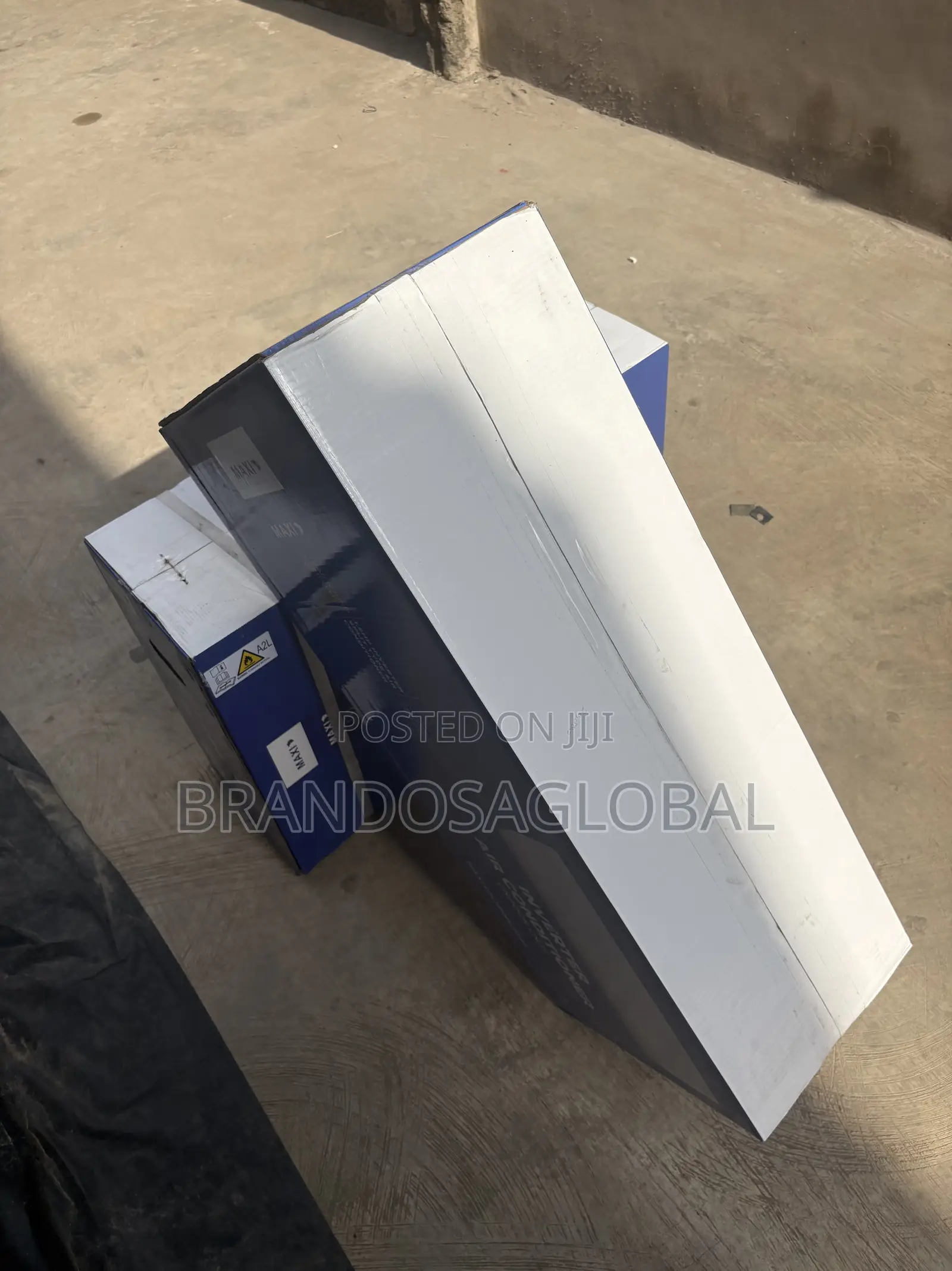 Maxi 1.5HP Inverter Split AC for Small Business Offices