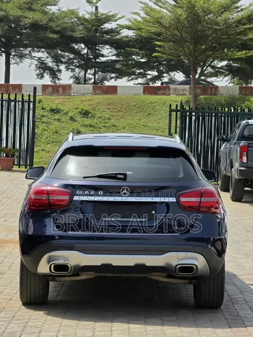 Mercedes-Benz CLA-Class 2018 Blue