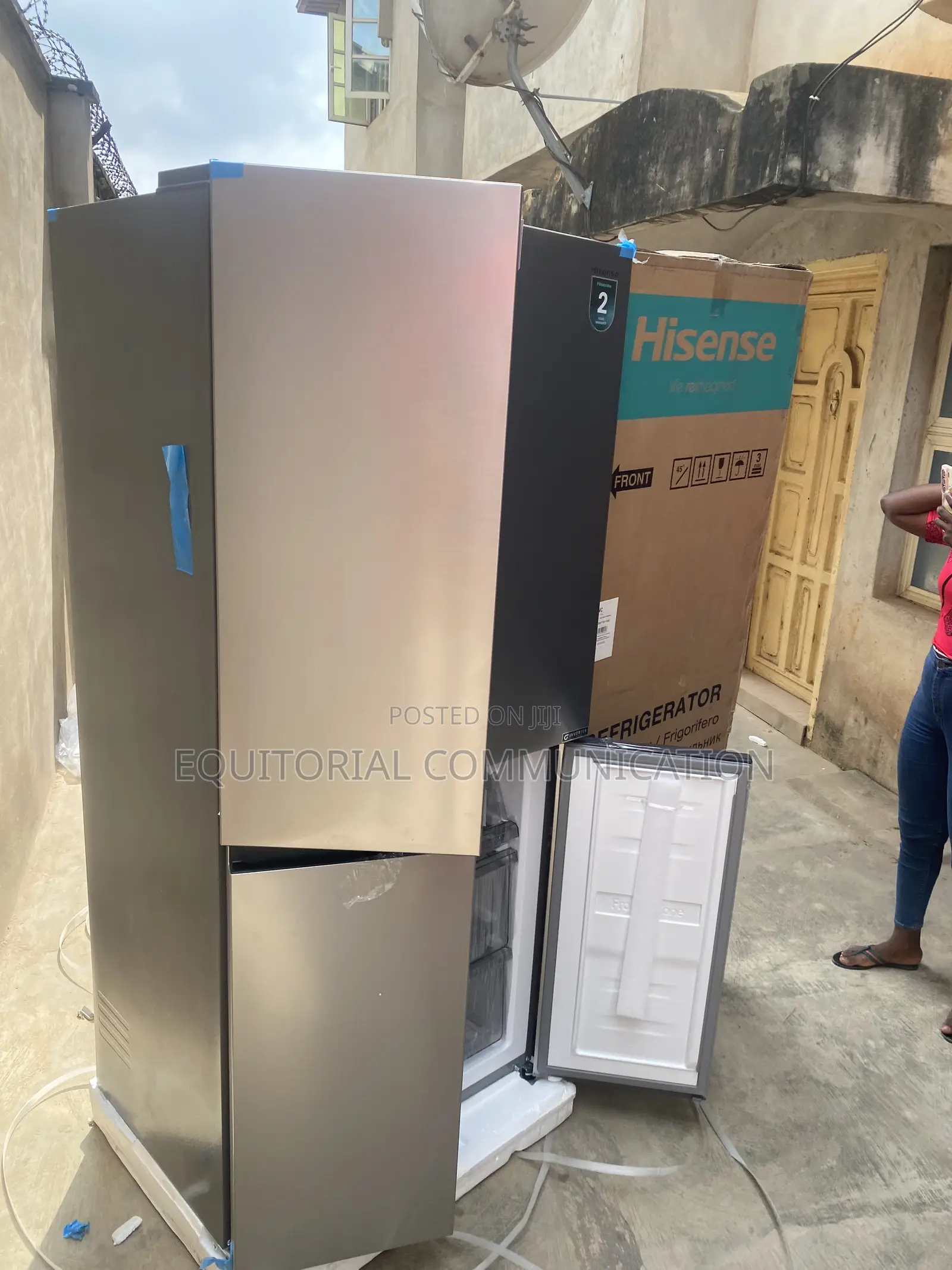 Hisense RQ-54WC 392L INVERTER Fridge With Rapid Cooling and Freezing