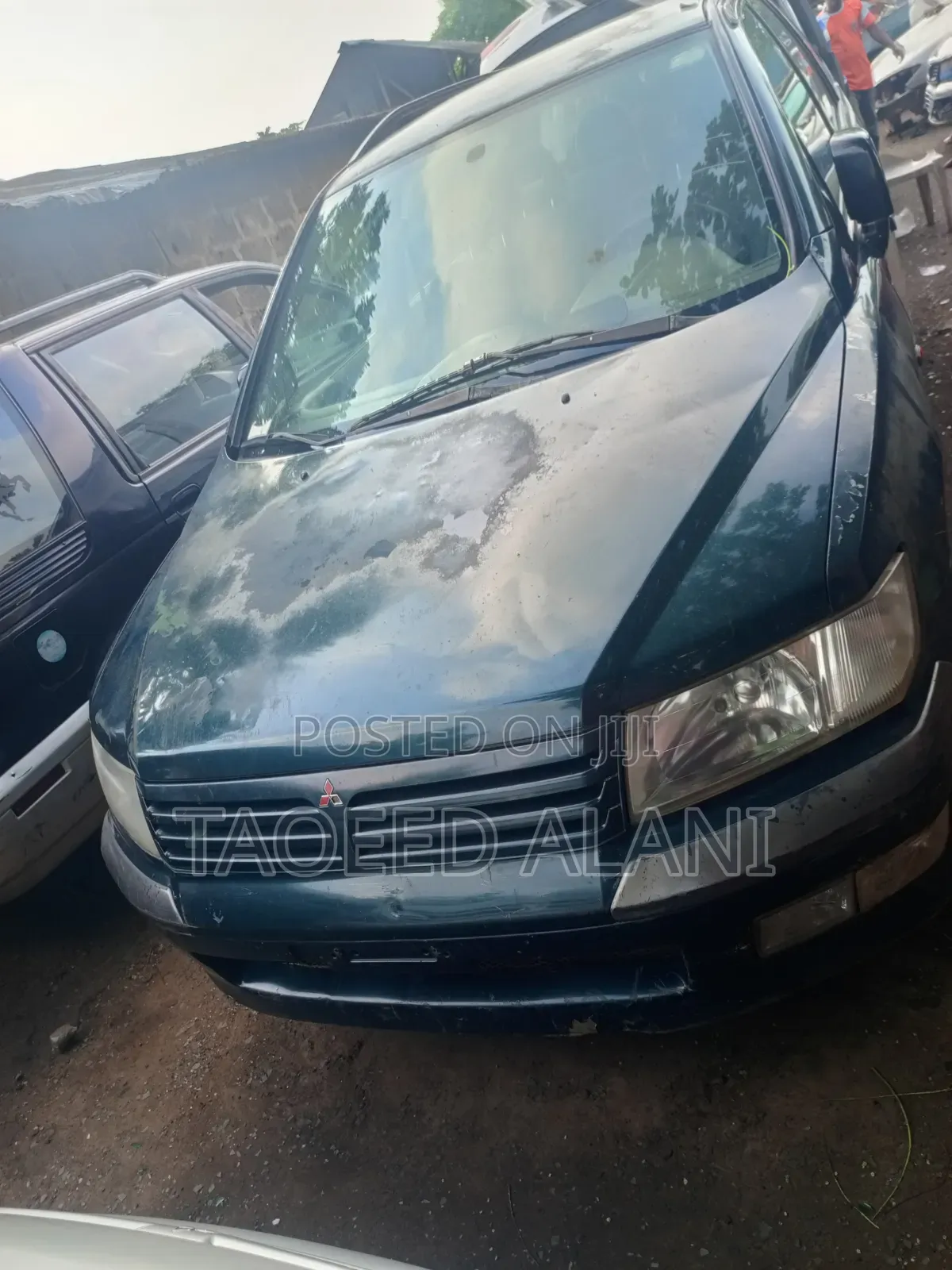 Mitsubishi SpaceWagon 2001 Green