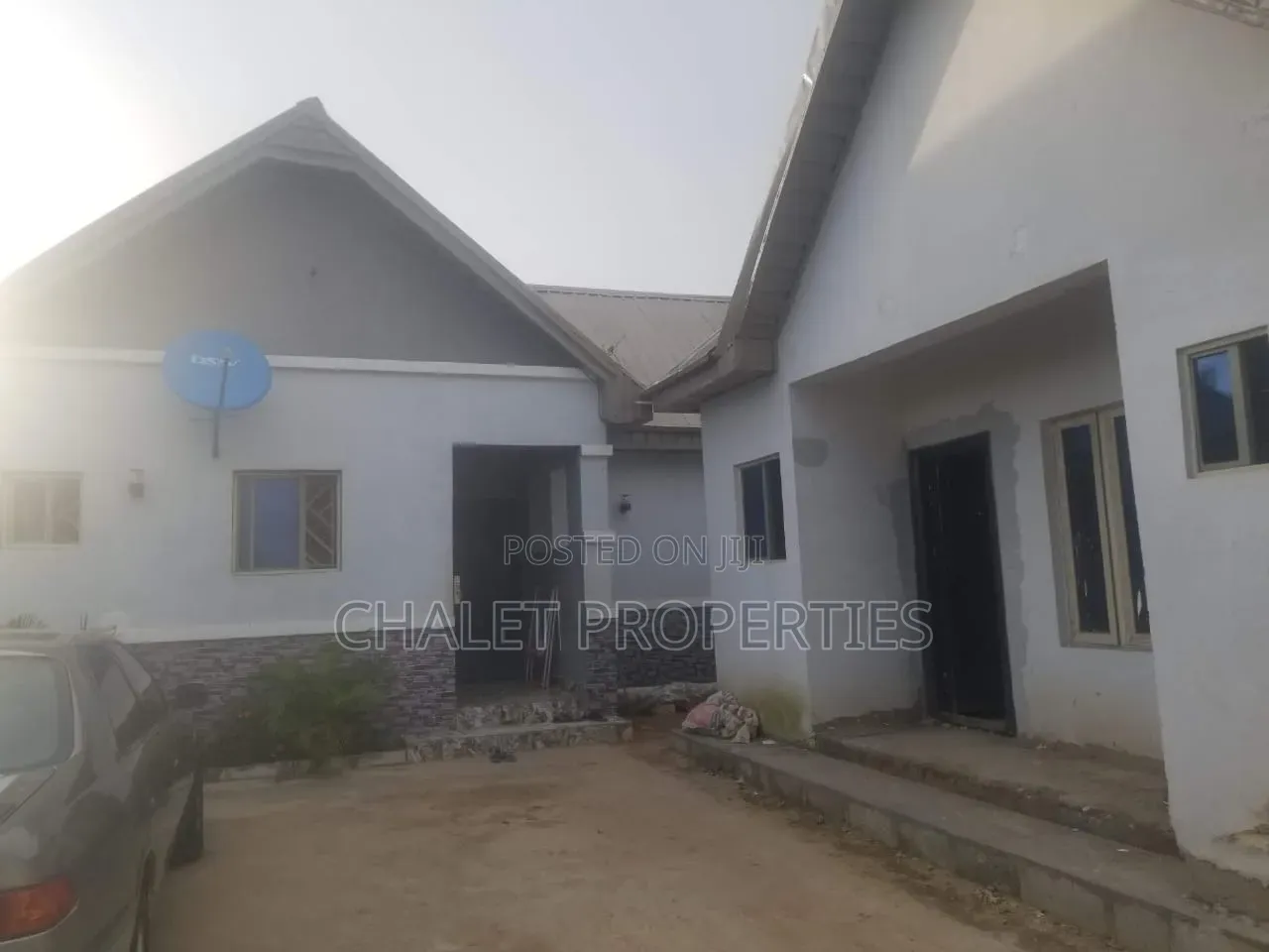 6bdrm Bungalow in Beside Government, Zuba for sale