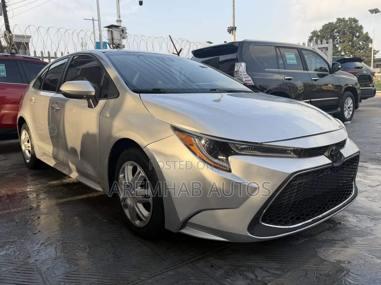 Toyota Corolla LE 2021 Silver