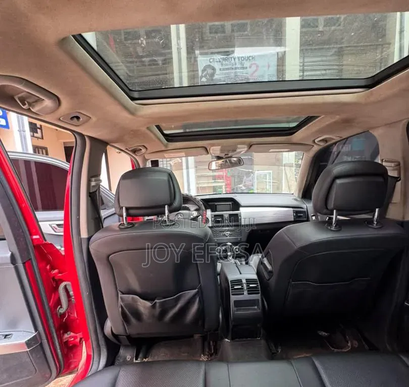 Mercedes-Benz GLK-Class 350 4MATIC 2010 Red