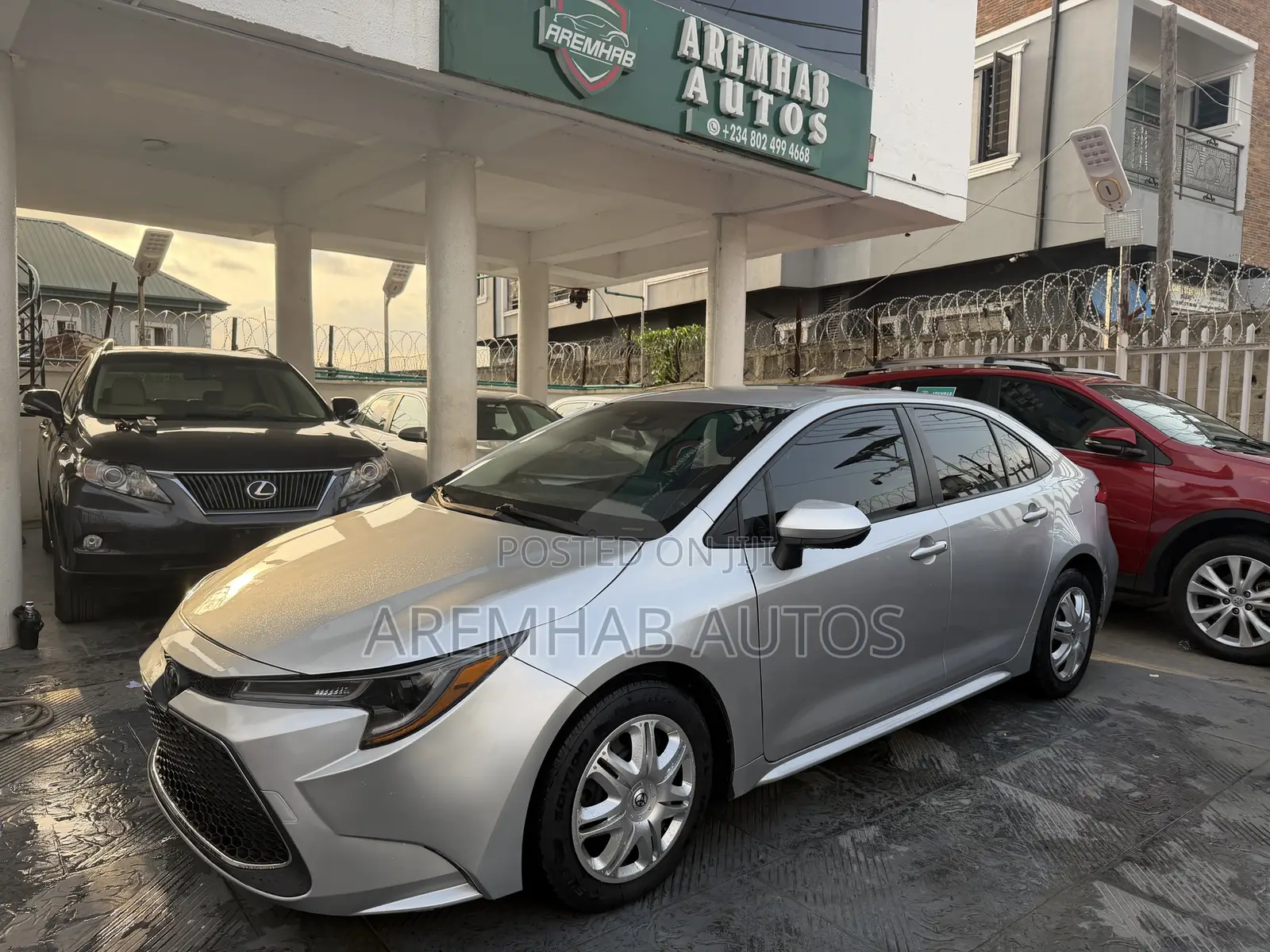 Toyota Corolla LE 2021 Silver