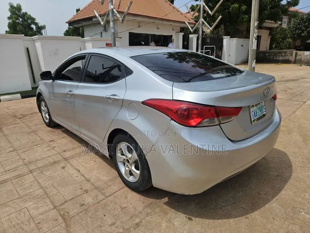 Hyundai Elantra 2013 Silver
