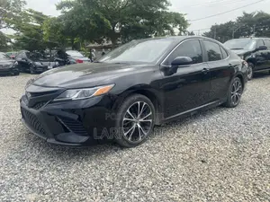 Toyota Camry 2018 Black